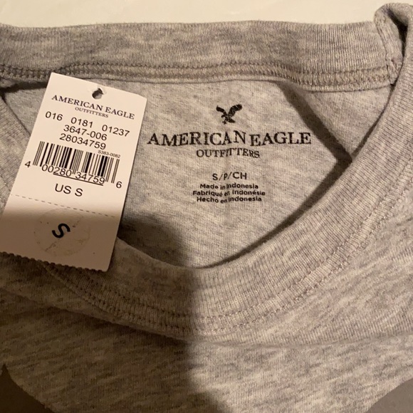 American Eagle shirt short sleeve - Picture 2 of 3